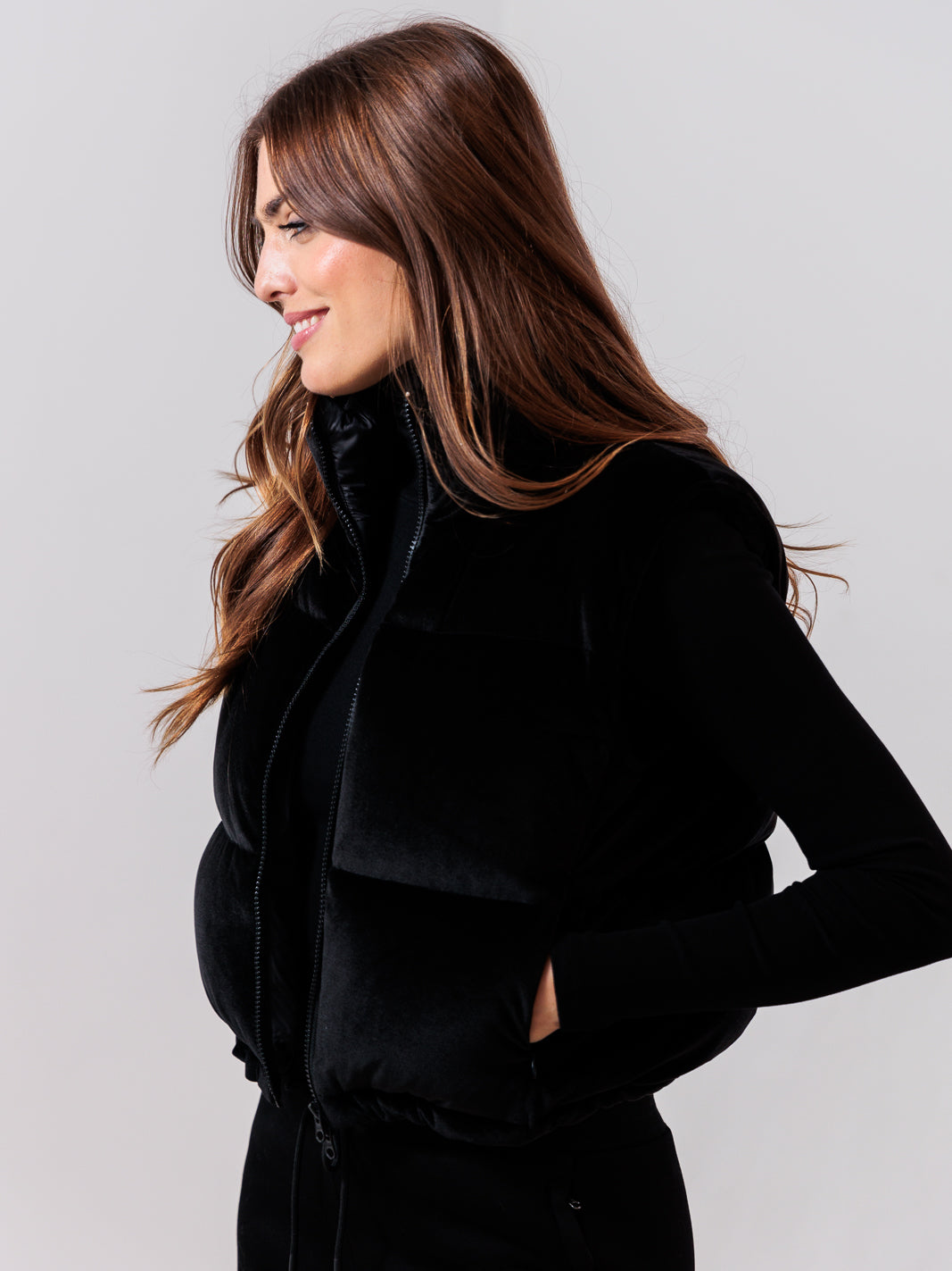 Alps Vest — Black