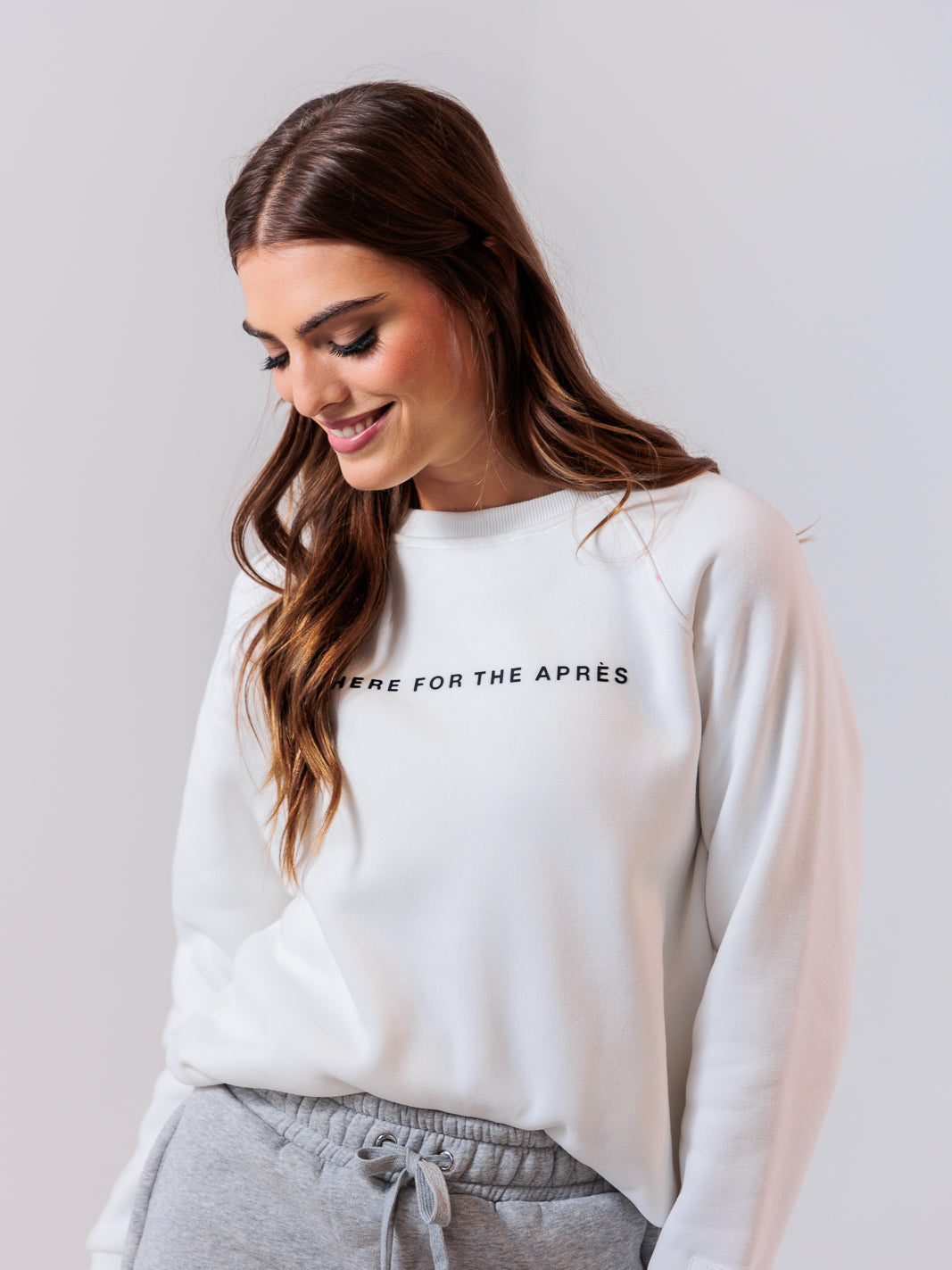 Here For The Après Crewneck — White